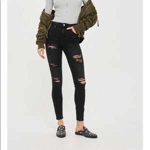 Topshop Jamie washes black super ripped jeans